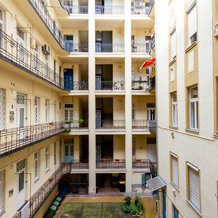 Stylish Suite Westend Будапеща Екстериор снимка
